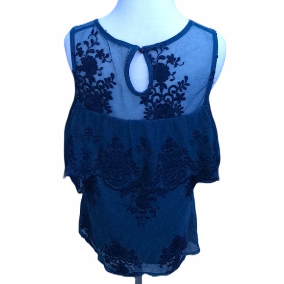 Francescas Off The Shoulder Lace Blouse - Picture 2 of 3